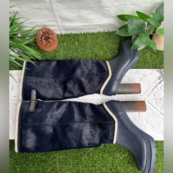 SOREL
MEDINA IV PREMIUM - Collegiate / Navy / black size 8 gently used - Picture 5 of 16